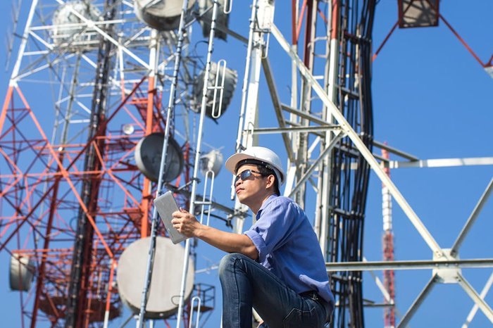 Telecom & Connectivity